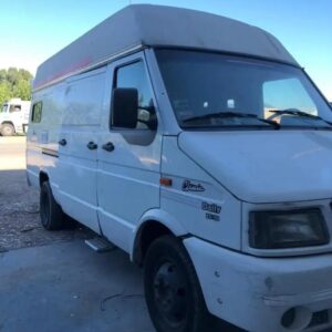 Iveco 2 personas