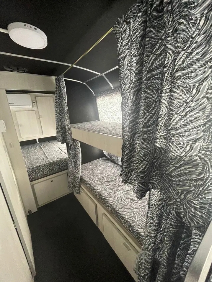 Minibus para 4/5 personas - Imagen 12