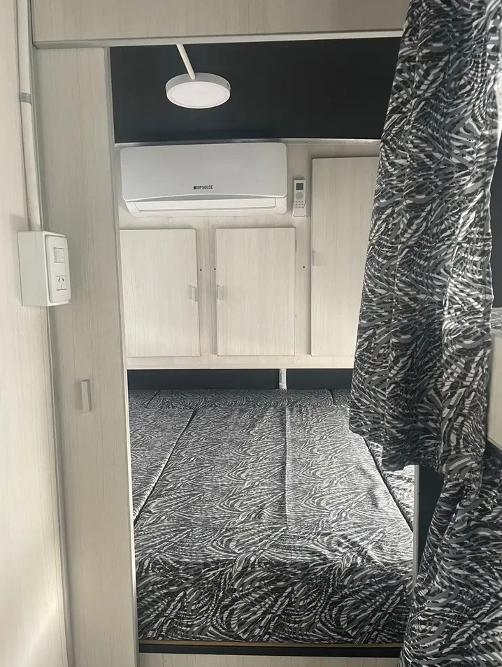 Minibus para 4/5 personas - Imagen 13