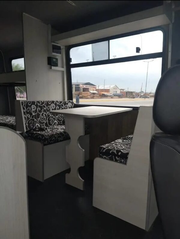 Minibus para 4/5 personas - Imagen 4