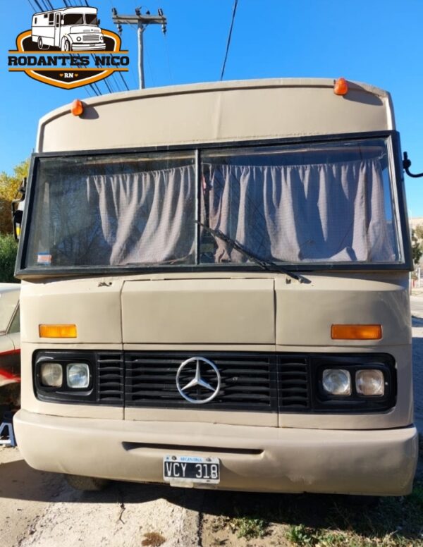 Mercedes Benz - 9/10 personas - $7.000.000 - Imagen 2