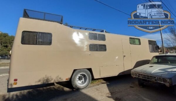 Mercedes Benz - 9/10 personas - $7.000.000 - Imagen 3