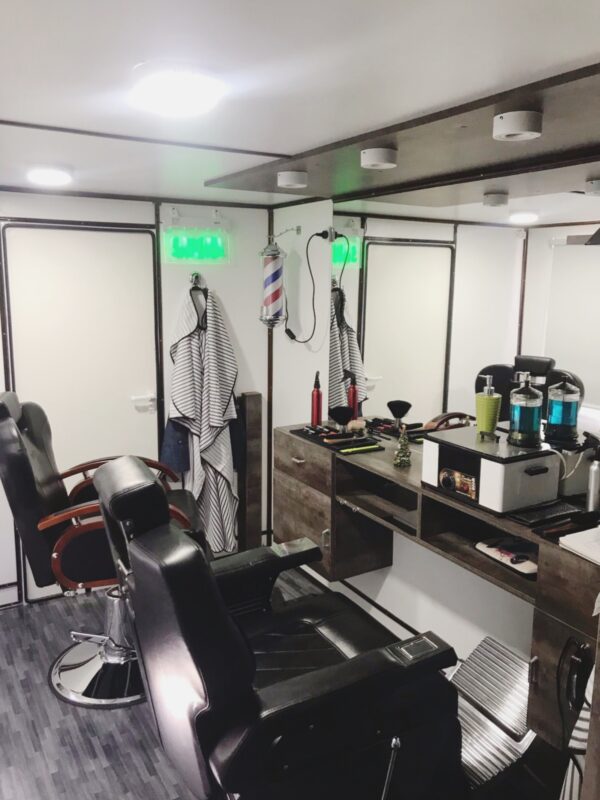 BARBERIA - EQUIPADA - LISTA PARA TRABAJAR - $3.300.000 - Imagen 4